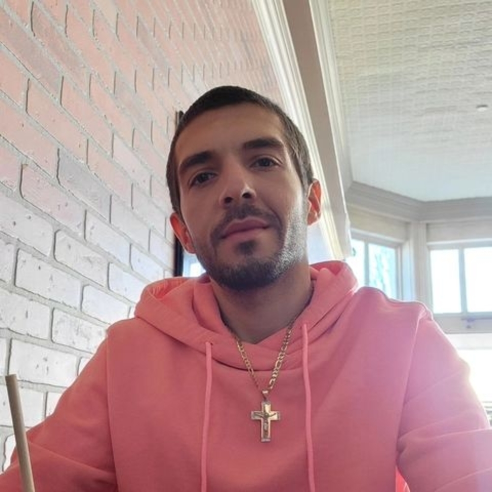 Meet your Posher, Spyro